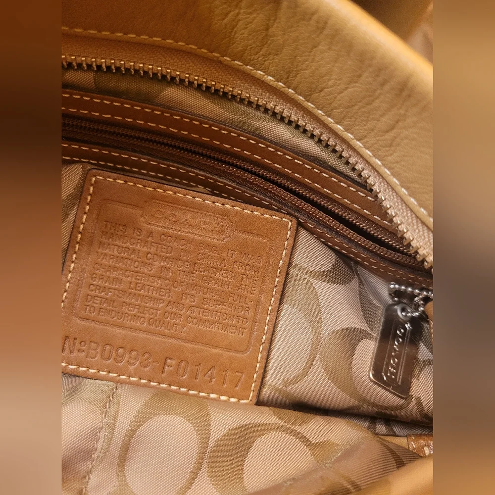 COACH Soho Pebble Leather Vintage Hobo Bag
